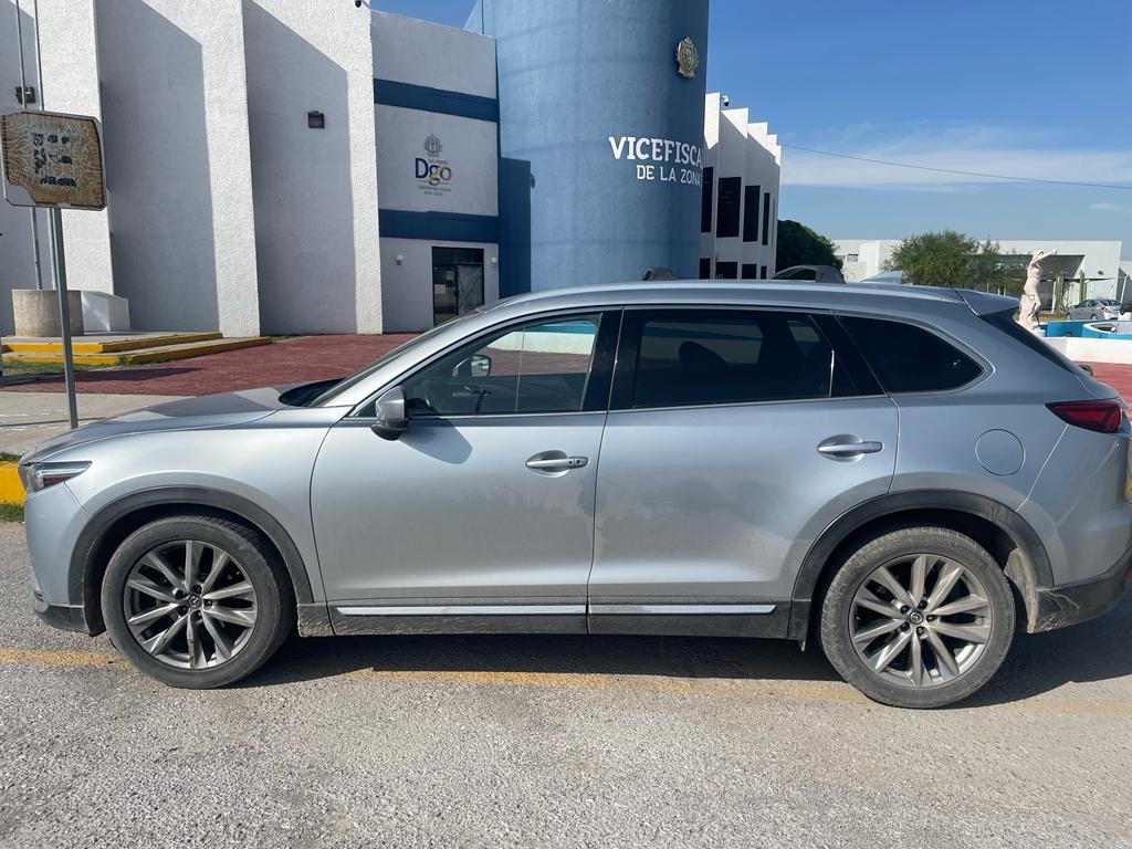 Policía Estatal logra detener en Lerdo a dos individuos que robaron una camioneta con violencia en&nbsp;Torreón.