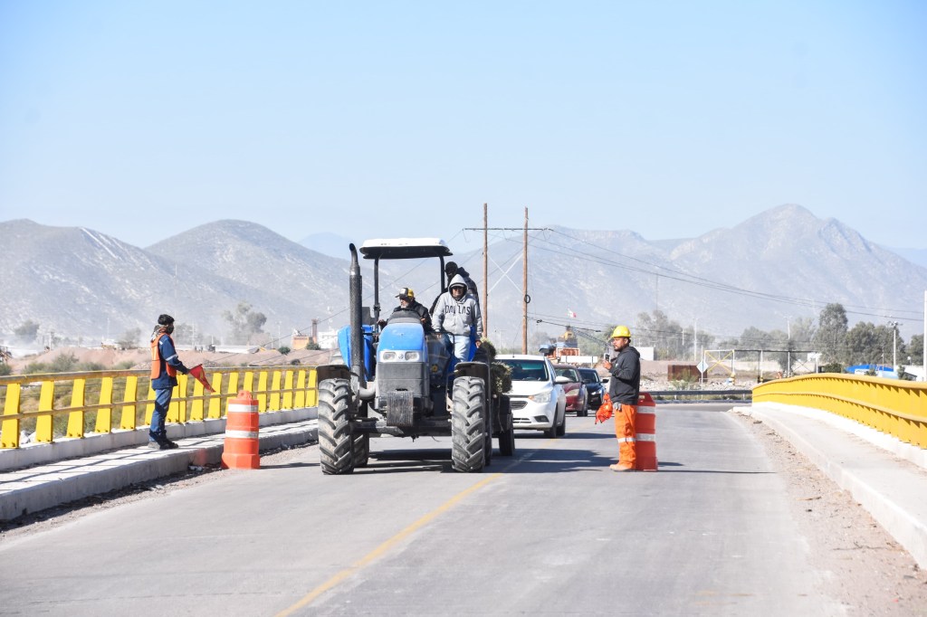 CIERRE DEL PASO VEHICULAR EN PUENTE LA&nbsp;COMARCA.