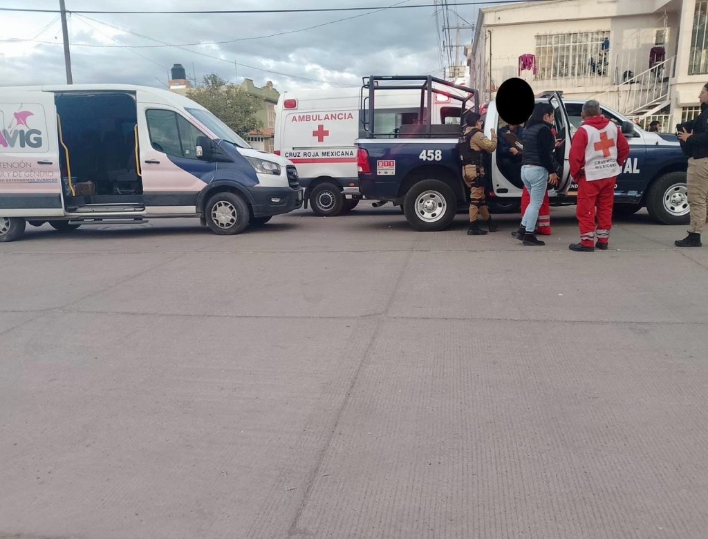 Policías estatales canalizan a persona que intentóautolesionarse por problemas&nbsp;familias