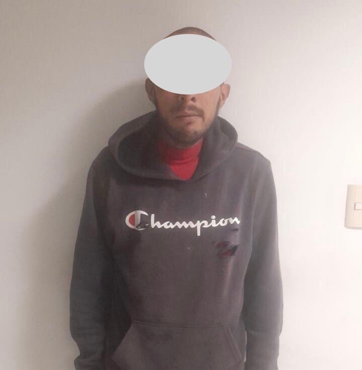 Estatales detienen a presunto&nbsp;narcomenudista&nbsp;con cristal en Guadalupe&nbsp;Victoria.