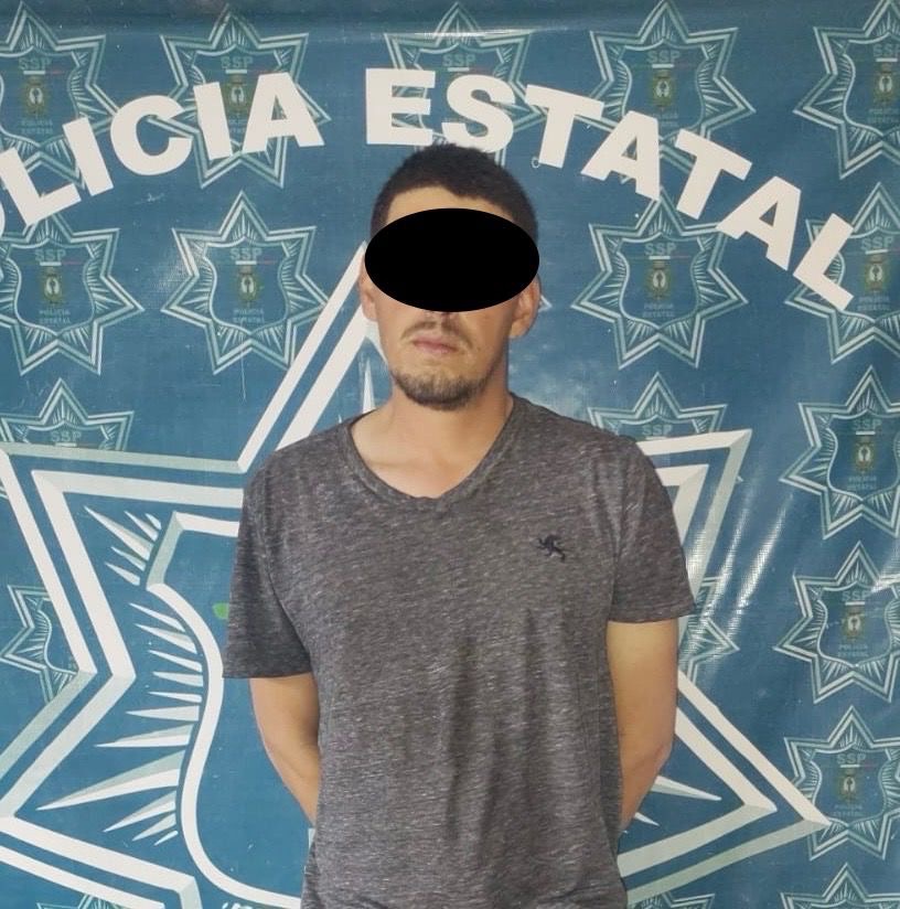 Detienen agentes estatales a presunto narcomenudista con cocaína y cristal en Santiago&nbsp;Papasquiaro.