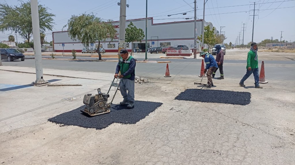 Programa de bacheo brinda atención a reportes&nbsp;ciudadanos.