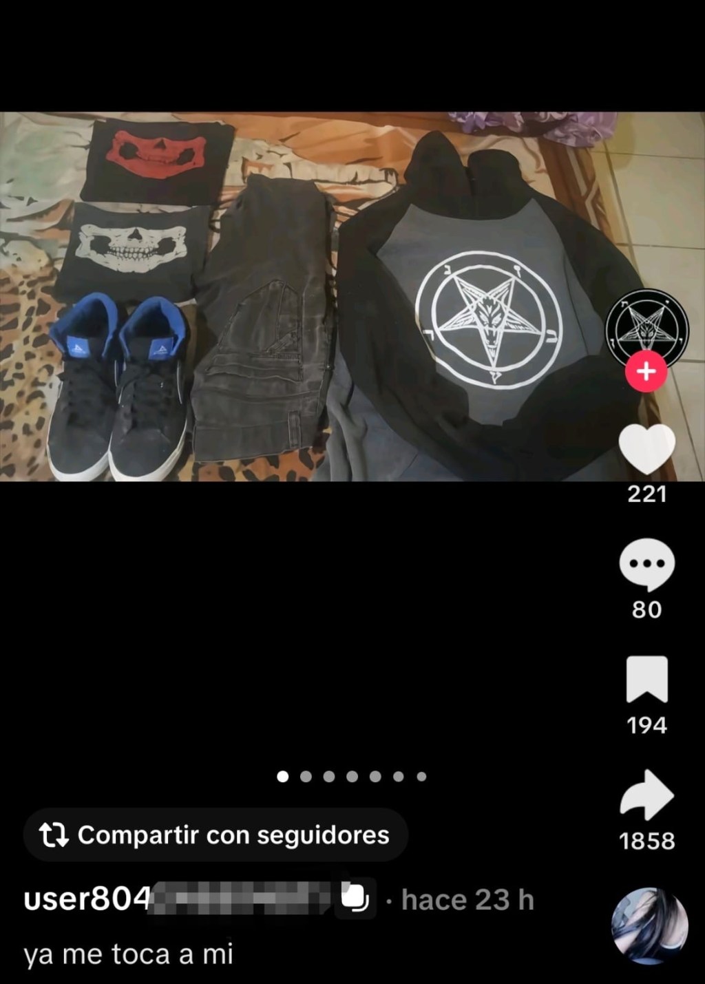Presuntos agresores habrían compartido mensajes e imágenes de armas horas antes de los hechos; autoridades investigan el caso.